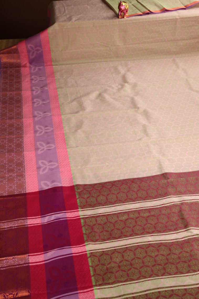 Olive Green Visiri Madippu Silk Sarees Copper Zari with Circle Mottif view 2