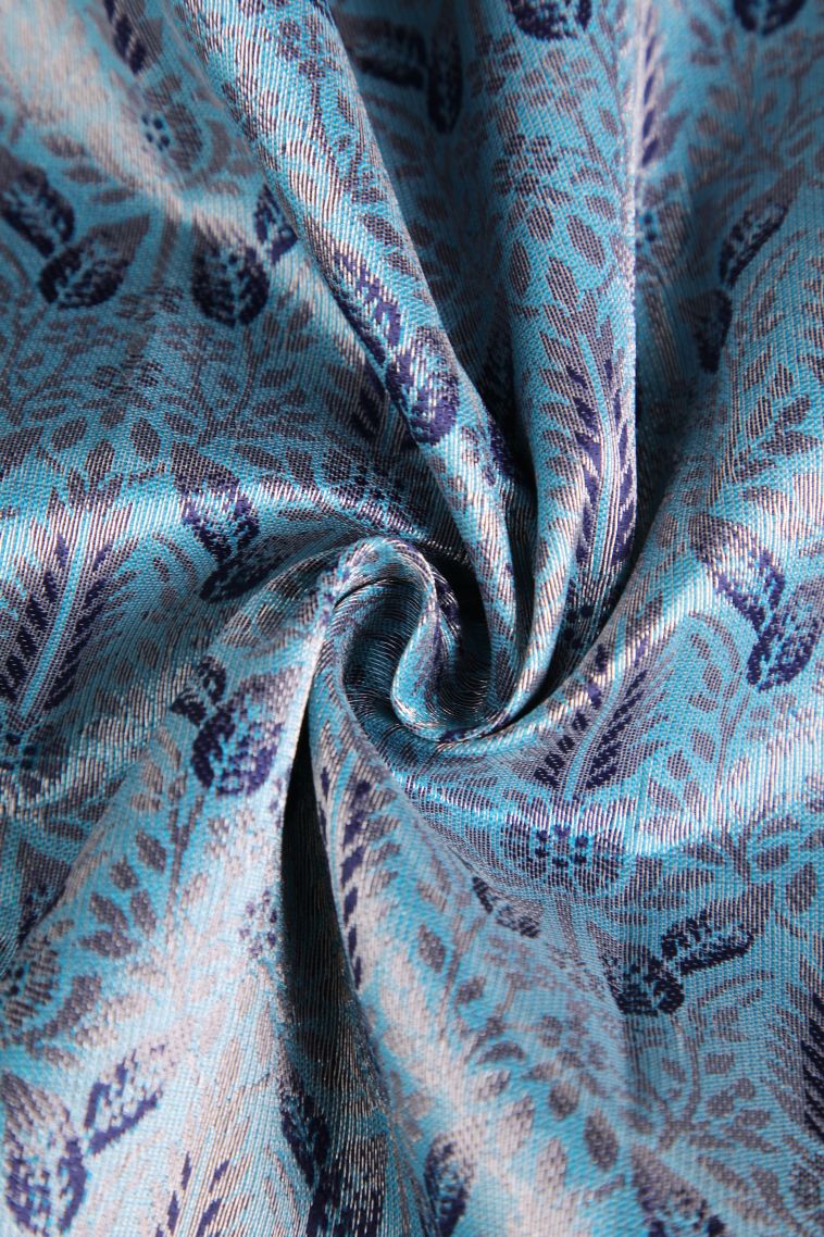 Sky Blue Visiri Madippu Silk Sarees with Silver Zari Floral Patterns view 4