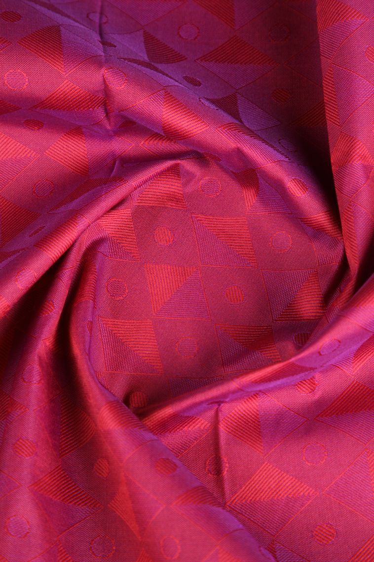 Bubblegum Pink Visiri Madippu Silk Sarees Copper Zari with Geometric Shapes view 4