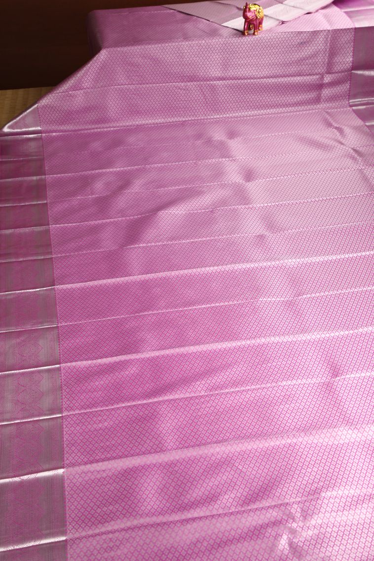 Lean Pink Visiri Madippu Silk Sarees with Silver Zari Floral Puttas view 2