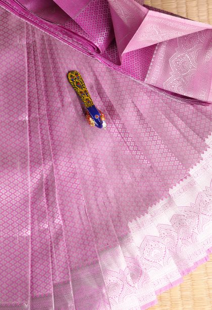 Lean Pink Visiri Madippu Silk Sarees with Silver Zari Floral Puttas