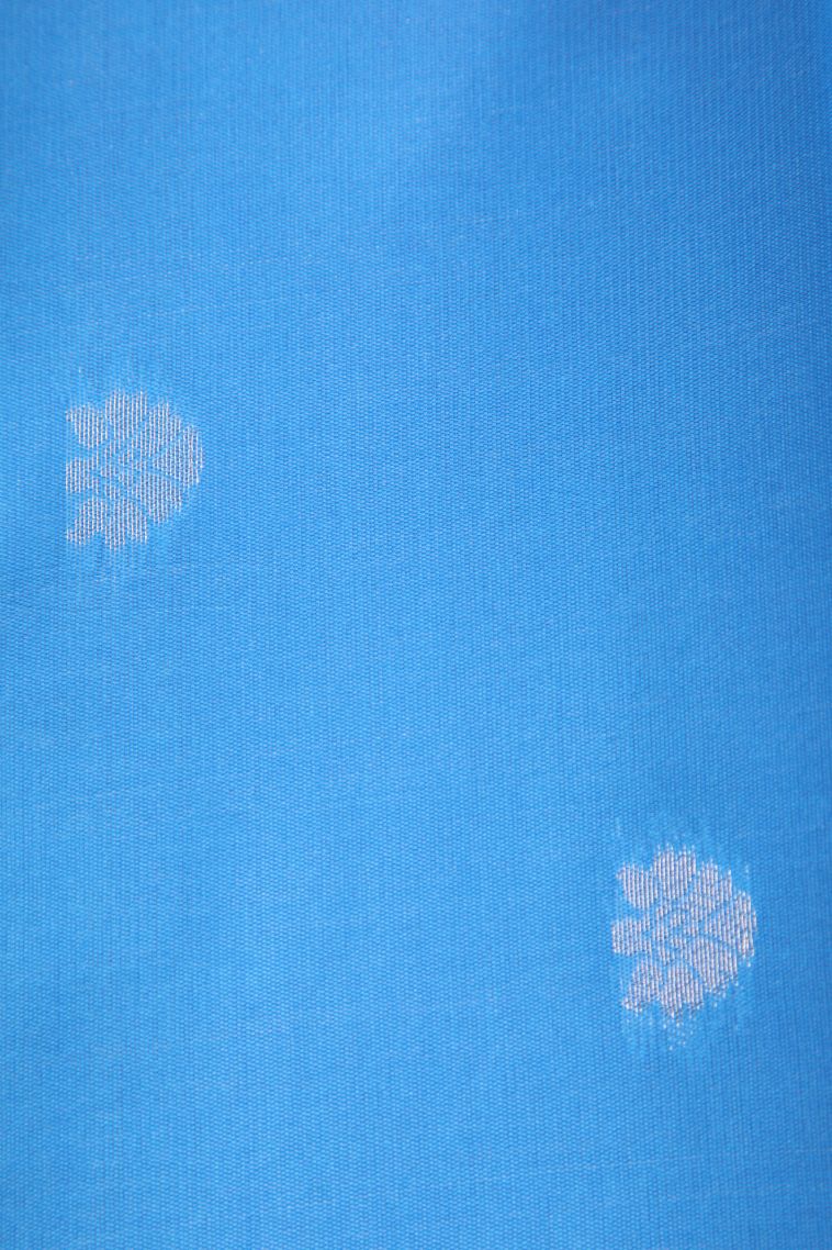 Vanilla Custard Yellow Visiri Madippu Silk Sarees with Silver Zari Floral Patterns view 3