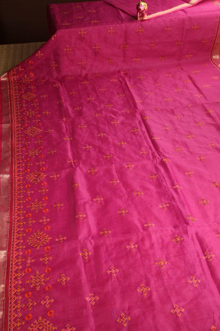 Magenta Pink Manipuri Cotton Sarees Gold Zari with Floral Puttas view 2