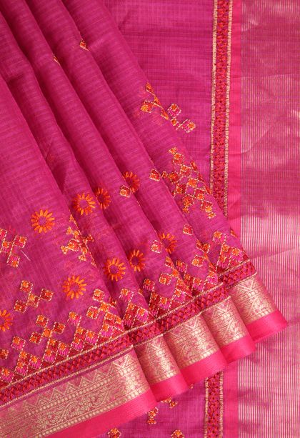 Magenta Pink Manipuri Cotton Sarees Gold Zari with Floral Puttas