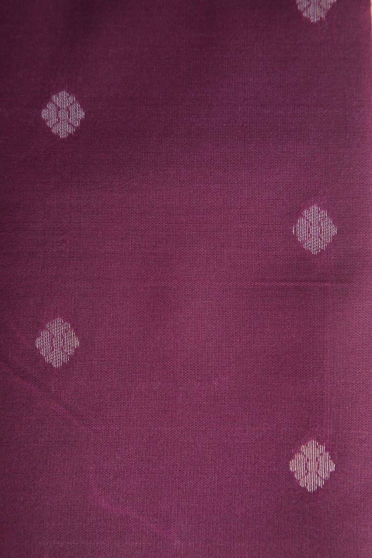 Gray Black Visiri Madippu Silk Sarees with Silver Zari Floral Patterns view 3