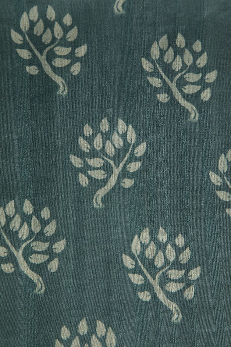 Seaweed Green Jute Sarees with Without Zari Zari Pathik Motifs view 3