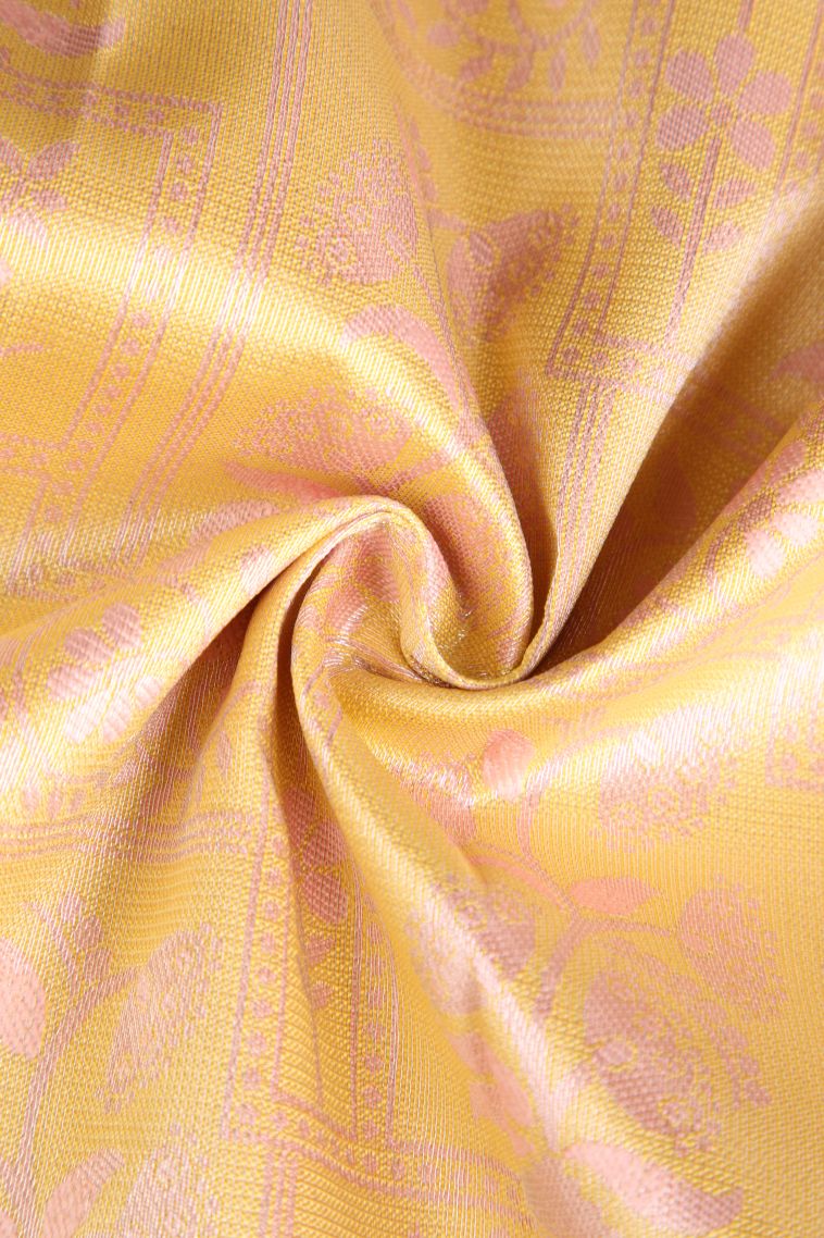 Shortbread Yellow Visiri Madippu Silk Sarees with Silver Zari Floral Patterns view 4