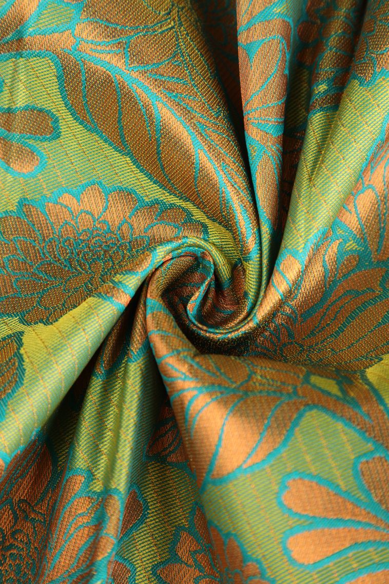 Olive Green Visiri Madippu Silk Sarees with Copper Zari Floral Patterns view 4