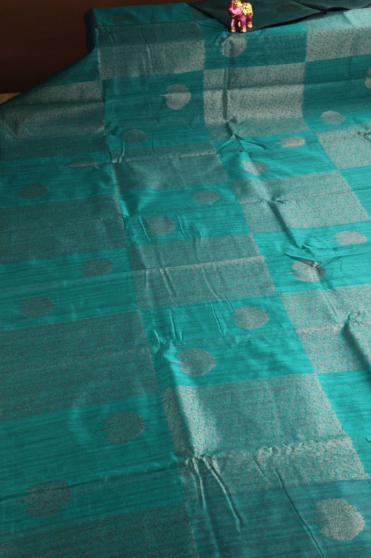 Ocean Blue Jute Sarees with Antic Zari Floral Patterns view 2