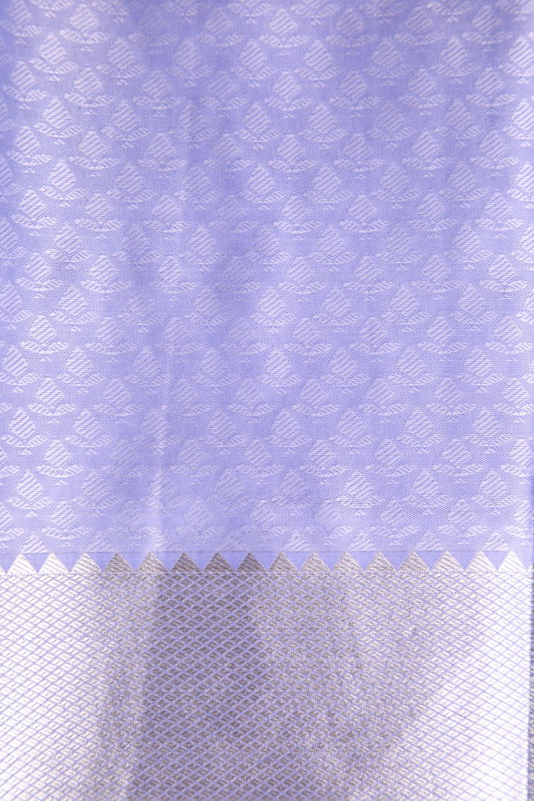 Heather Purple Visiri Madippu Silk Sarees with Silver Zari Floral Puttas view 3