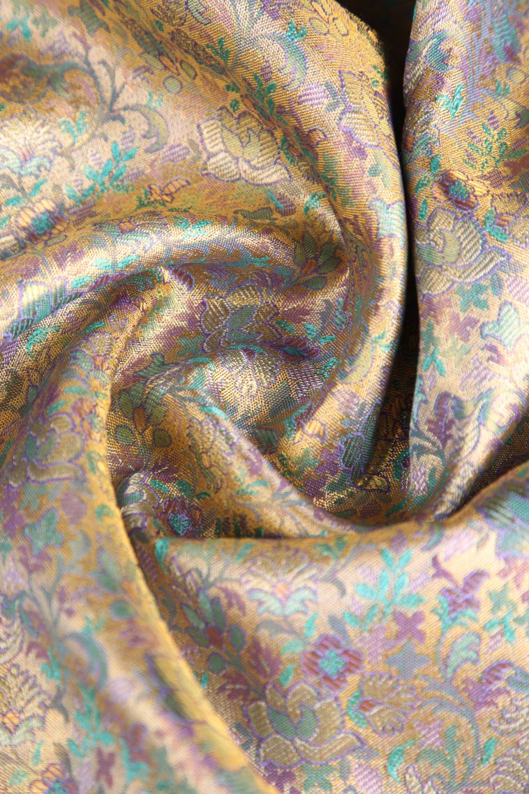 Heather Purple Kanchipuram Silk Sarees with Gold Zari Floral Patterns view 4