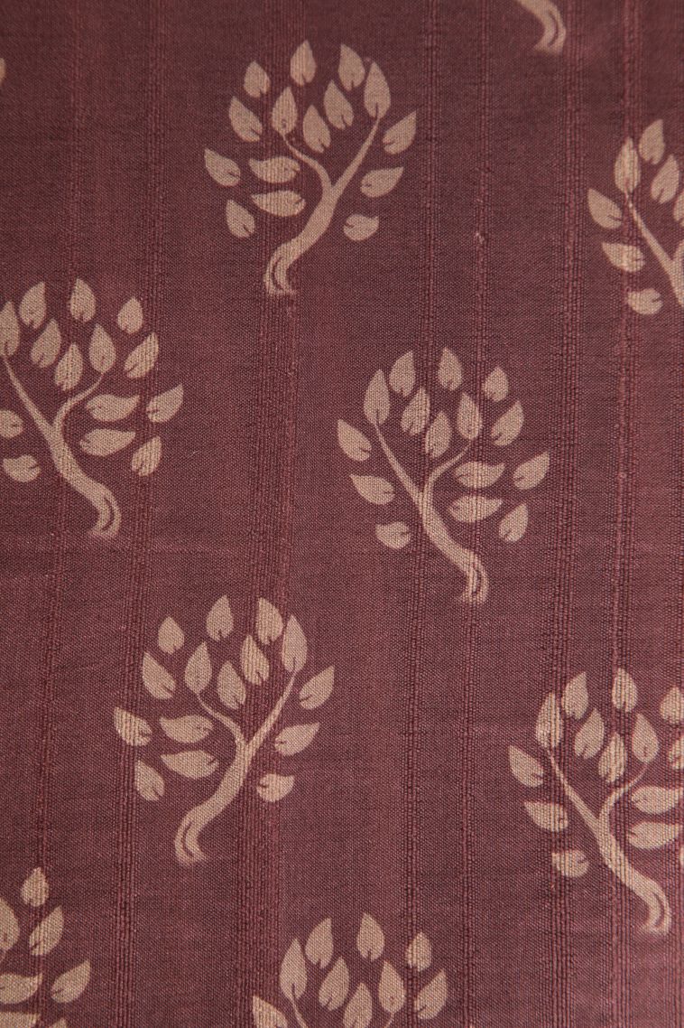 Mahome Red Jute Sarees with Without Zari Zari Pathik Motifs view 3