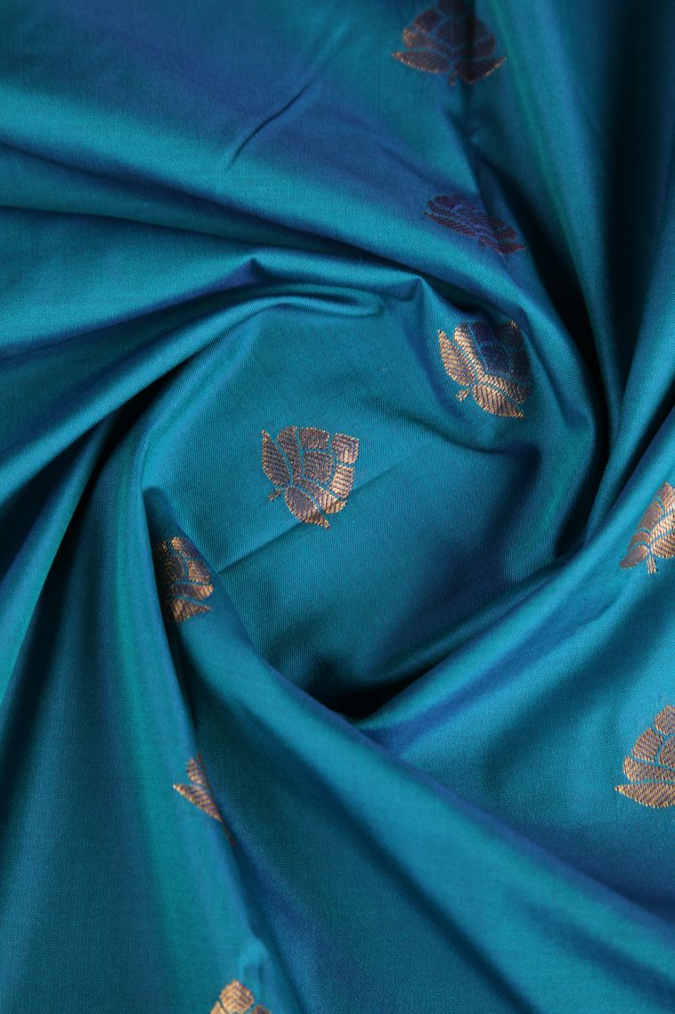Cerulean Blue Visiri Madippu Silk Sarees Gold Zari with Floral Patterns view 4