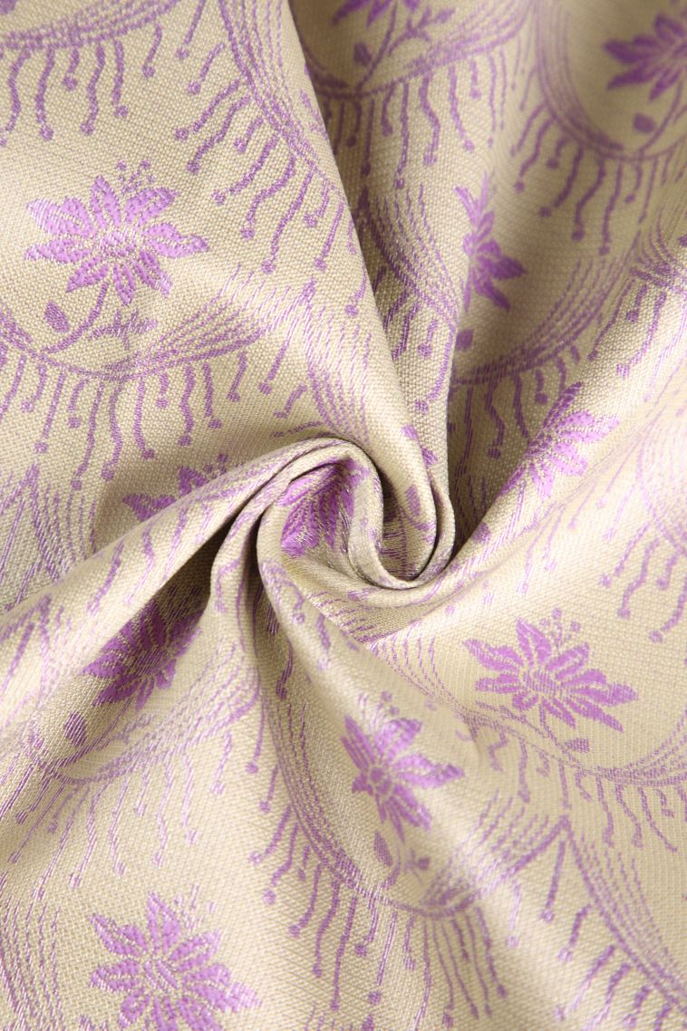 Cream White Visiri Madippu Silk Sarees with Silver Zari Floral Patterns view 4