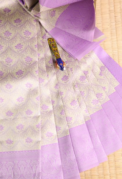 Cream White Visiri Madippu Silk Sarees with Silver Zari Floral Patterns