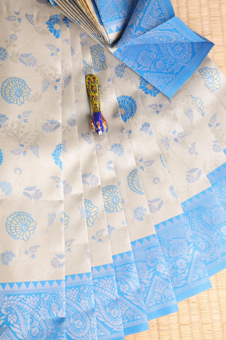 Parchment White Visiri Madippu Silk Sarees with Silver Zari Floral Patterns view 1