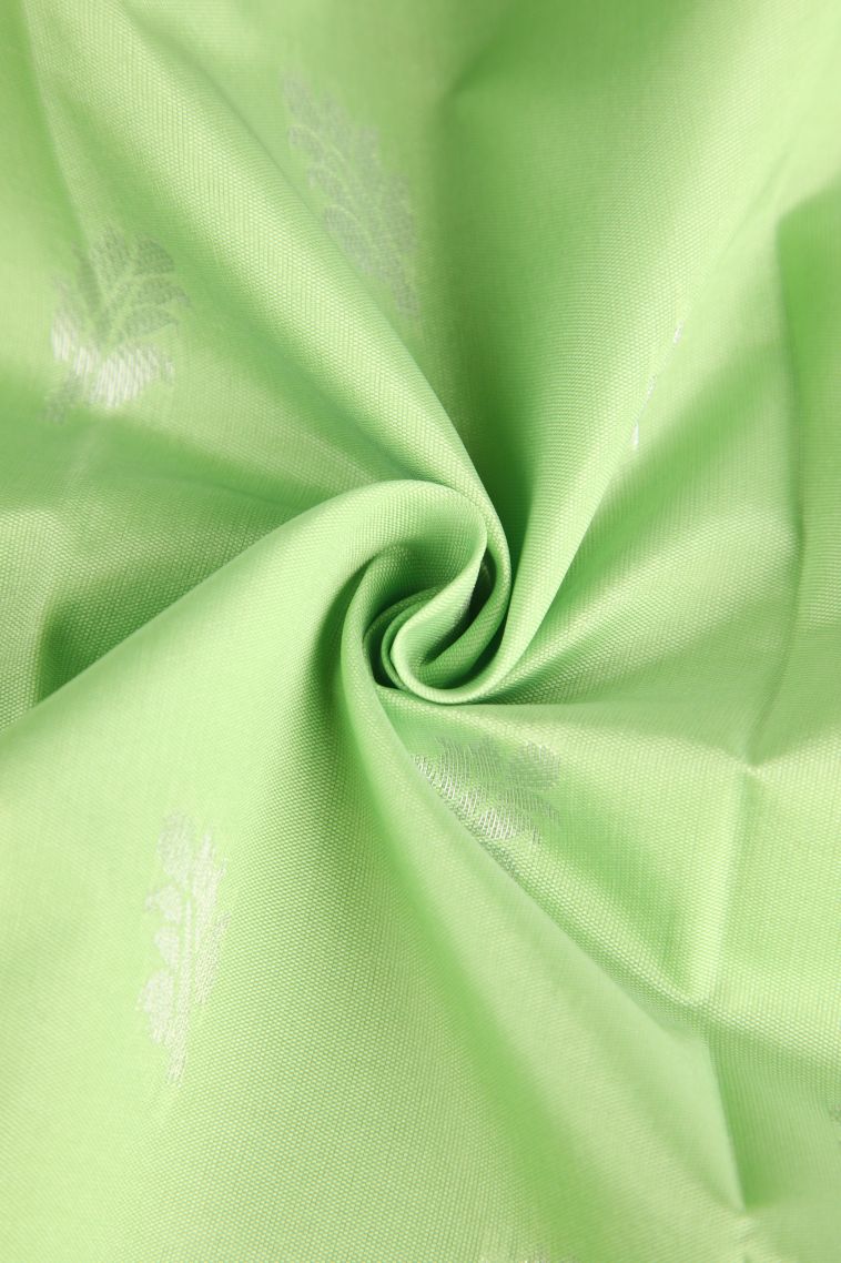 Lime Green Visiri Madippu Silk Sarees with Silver Zari Leaf Pattern view 4