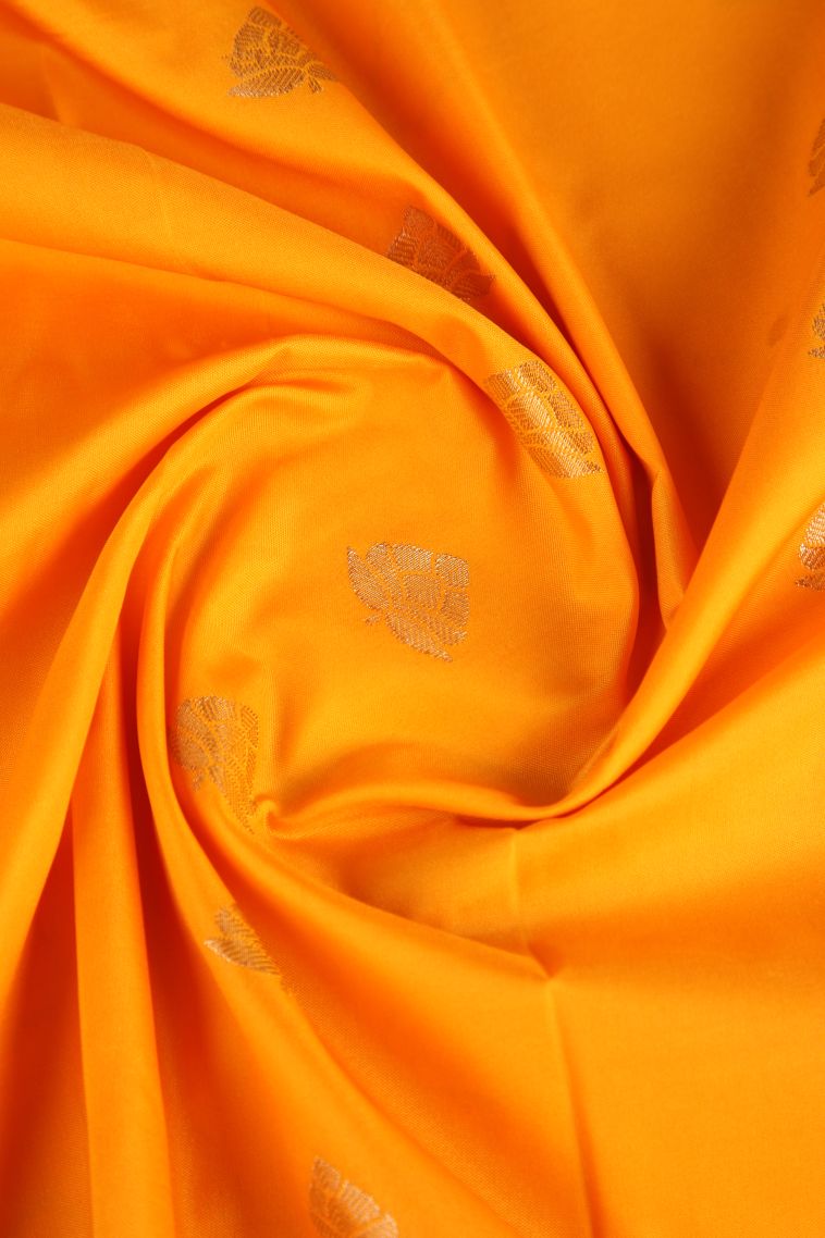 Merigold Orange Visiri Madippu Silk Sarees Gold Zari with Floral Puttas view 4