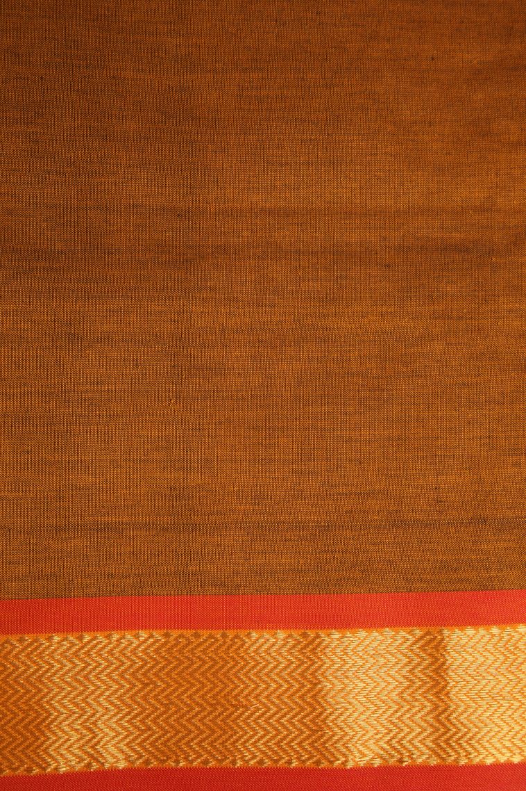 Cinnamon Brown Cotton Sarees Gold Zari with Plain view 3