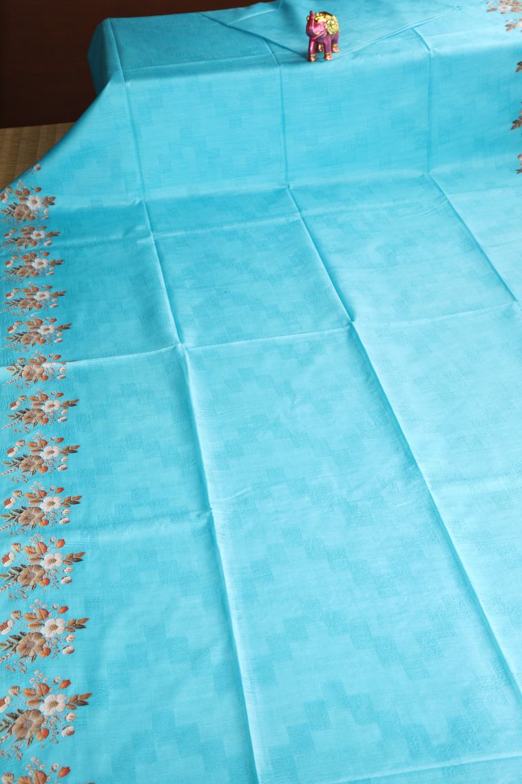 Arctic Blue Linen Saree with Without Zari Zari Geometric Shapes view 2
