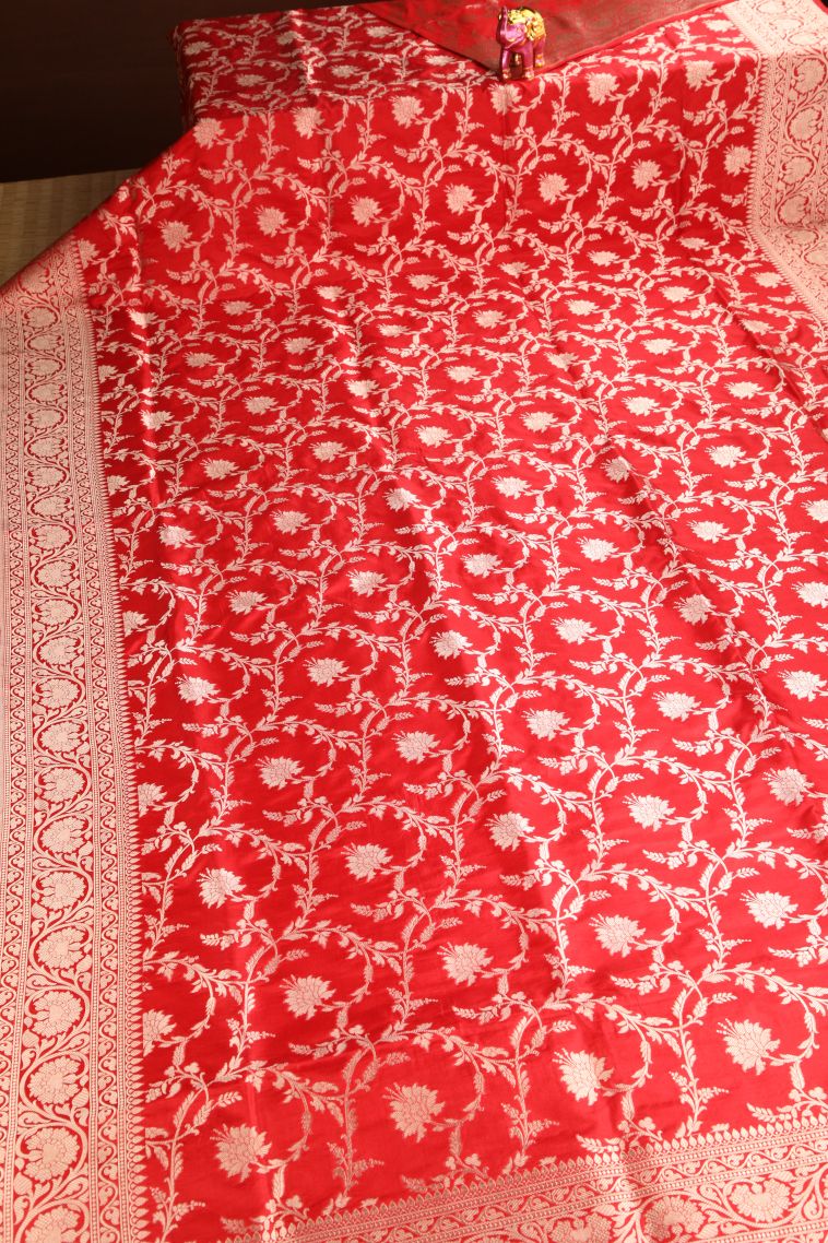 Rose Red Banaras Silk Saree Gold Zari with Floral Patterns view 2