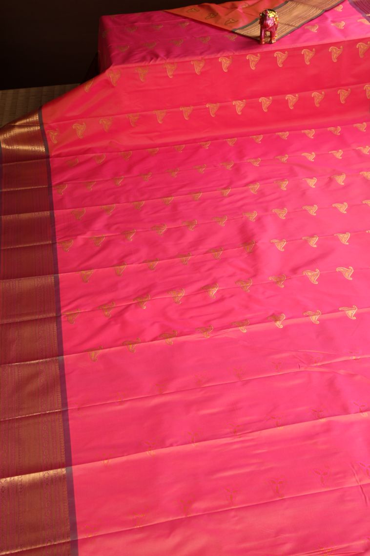 Rouge Pink Visiri Madippu Silk Sarees Gold Zari with Leaf Pattern view 2