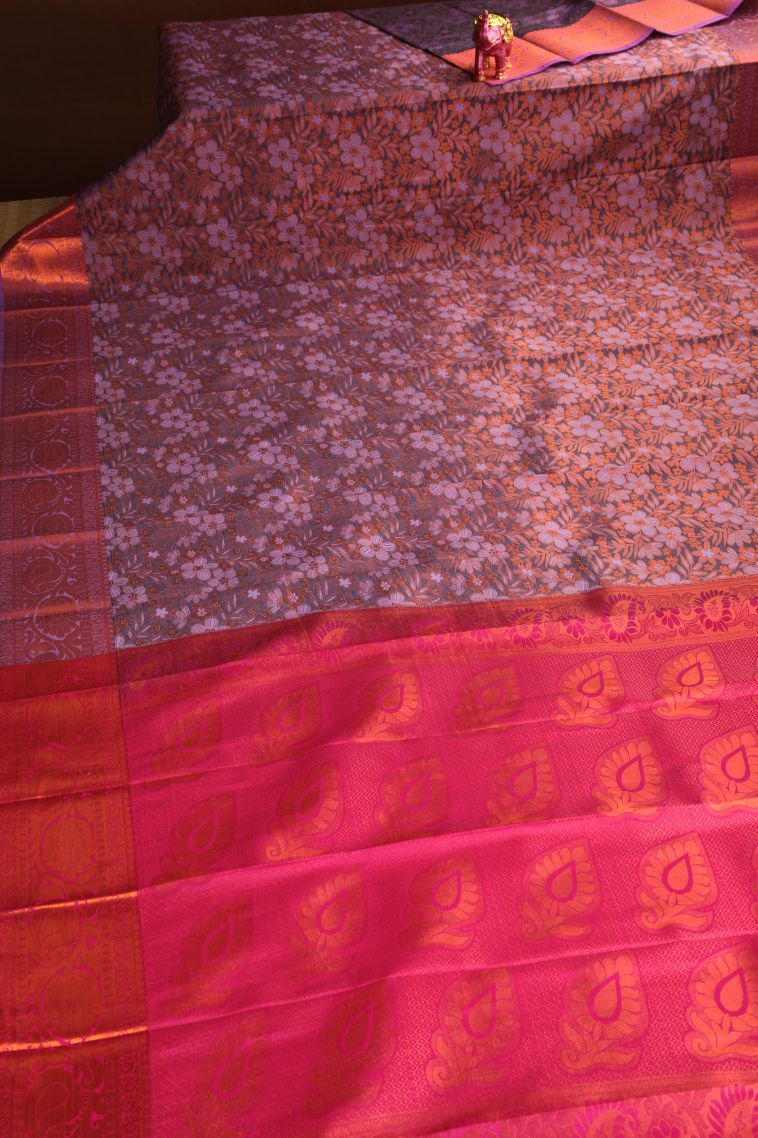 Heather Purple Visiri Madippu Silk Sarees with Copper Zari Floral Puttas view 2