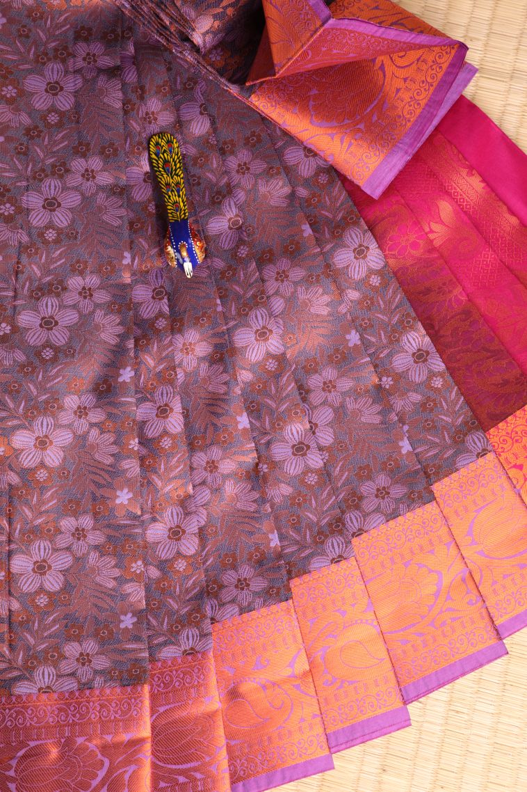 Heather Purple Visiri Madippu Silk Sarees with Copper Zari Floral Puttas view 1