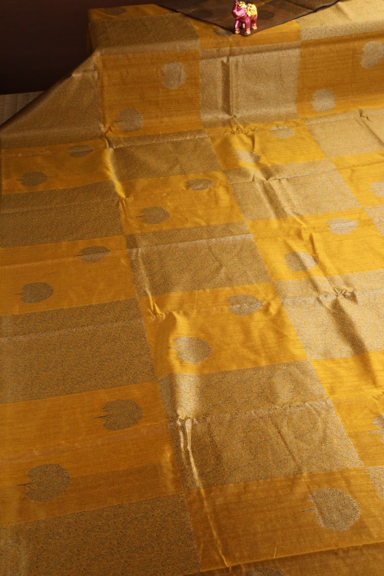 Lemon Yellow Jute Sarees with Antic Zari Leaf Pattern view 2