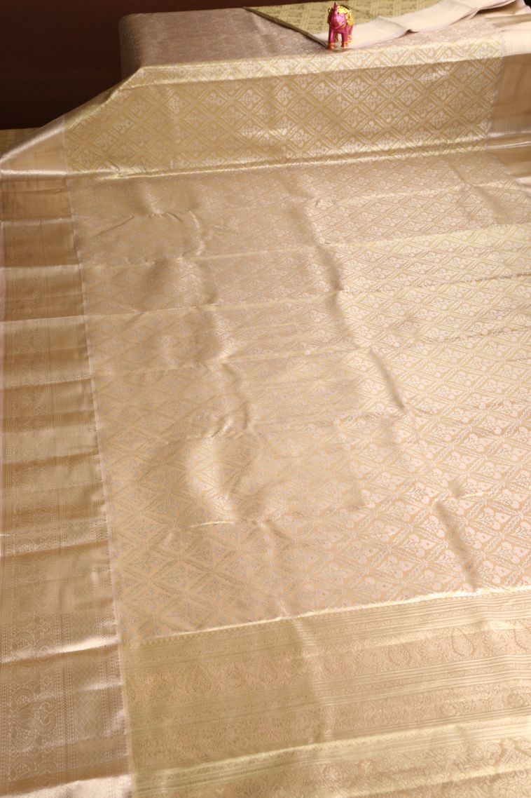 Vanilla Custard Yellow Apoorva Silk Sarees with Silver Zari Floral Patterns view 2