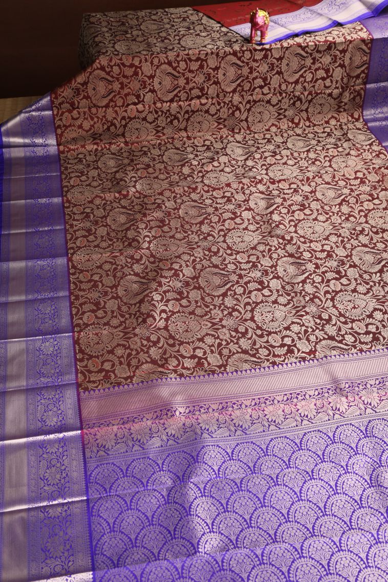Apple Red Visiri Madippu Silk Sarees with Silver Zari Floral Patterns view 2