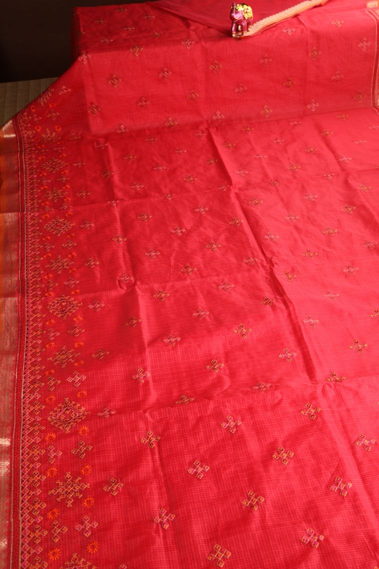 Rose Red Manipuri Cotton Sarees Gold Zari with Floral Puttas view 2