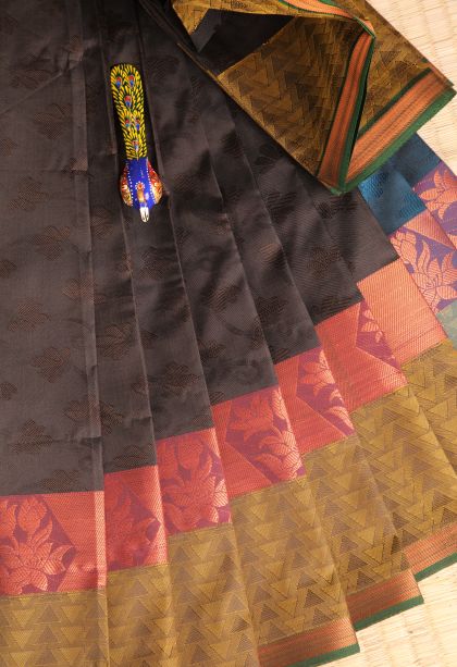 Cedar Brown Visiri Madippu Silk Sarees Copper Zari with Floral Patterns