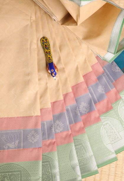 Vanilla Custard Yellow Visiri Madippu Silk Sarees Silver Zari with Circle Mottif
