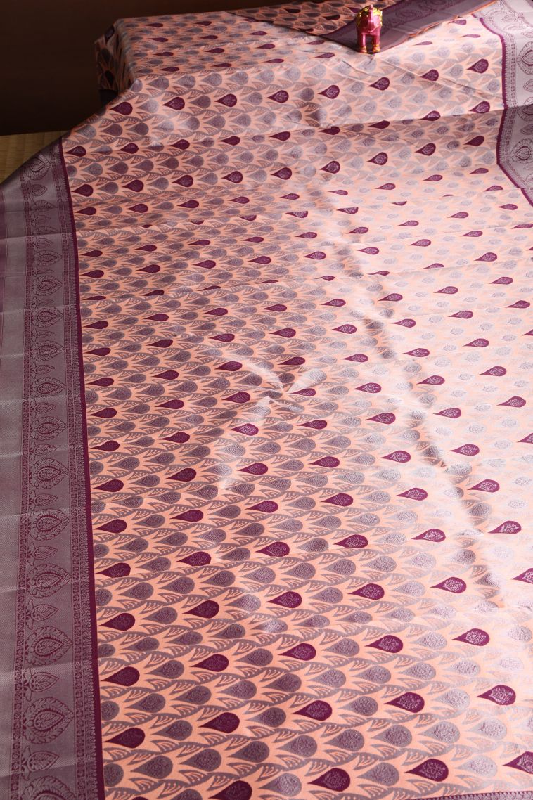 Flamingo Pink Visiri Madippu Silk Sarees with Silver Zari Leaf Pattern view 2