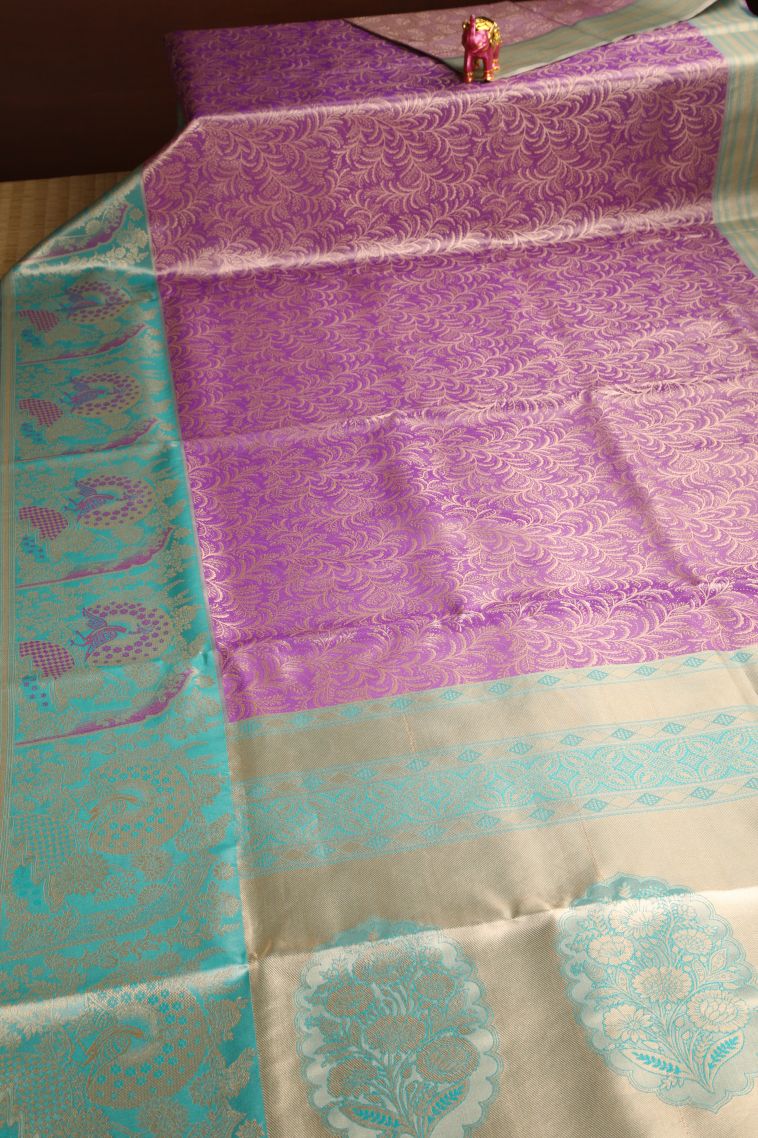 Orchid Purple Apoorva Silk Sarees with Gold Zari Leaf Pattern view 2
