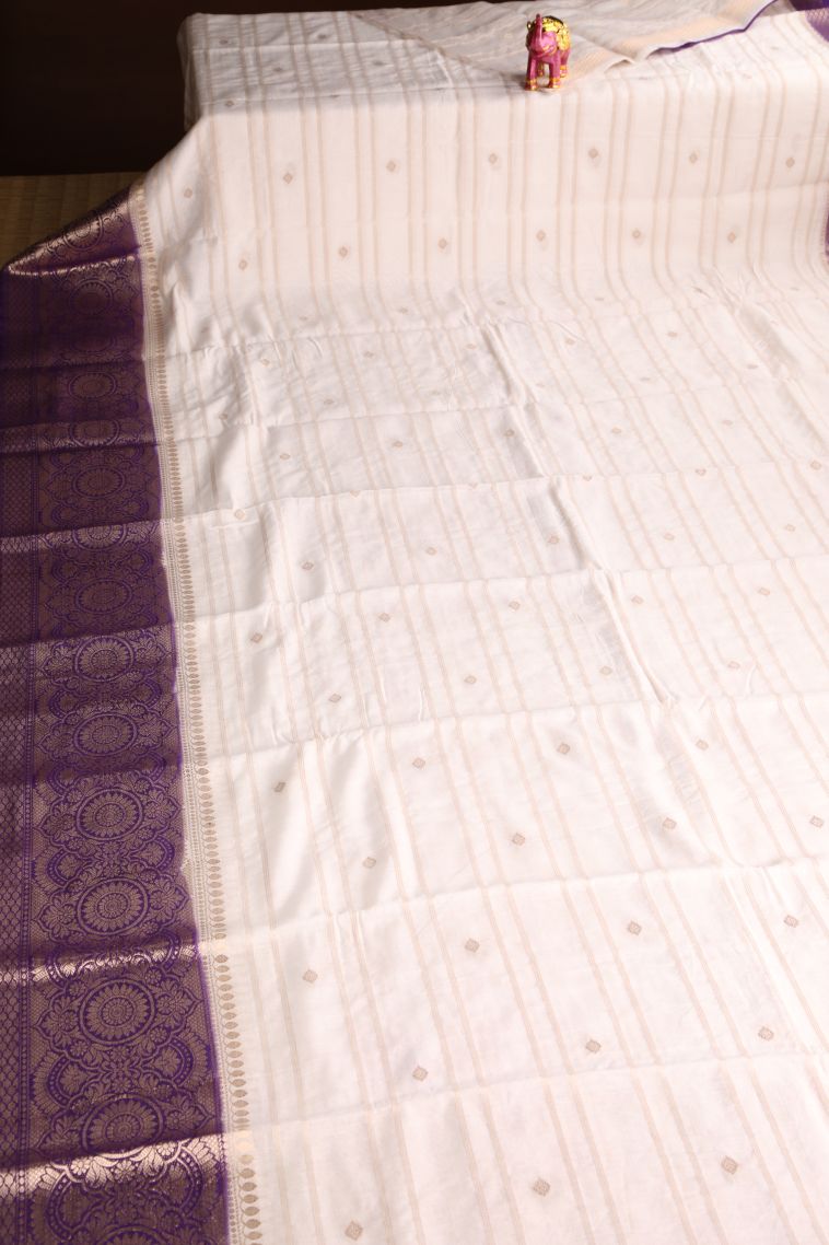 Alabaster White Chanderi Cotton Sarees Antic Zari with Cross Straipes view 2