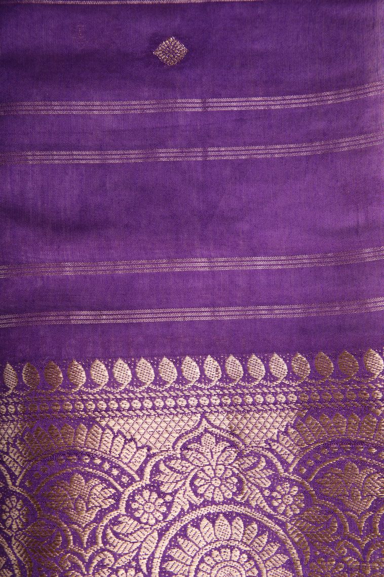 Alabaster White Chanderi Cotton Sarees Antic Zari with Cross Straipes view 3