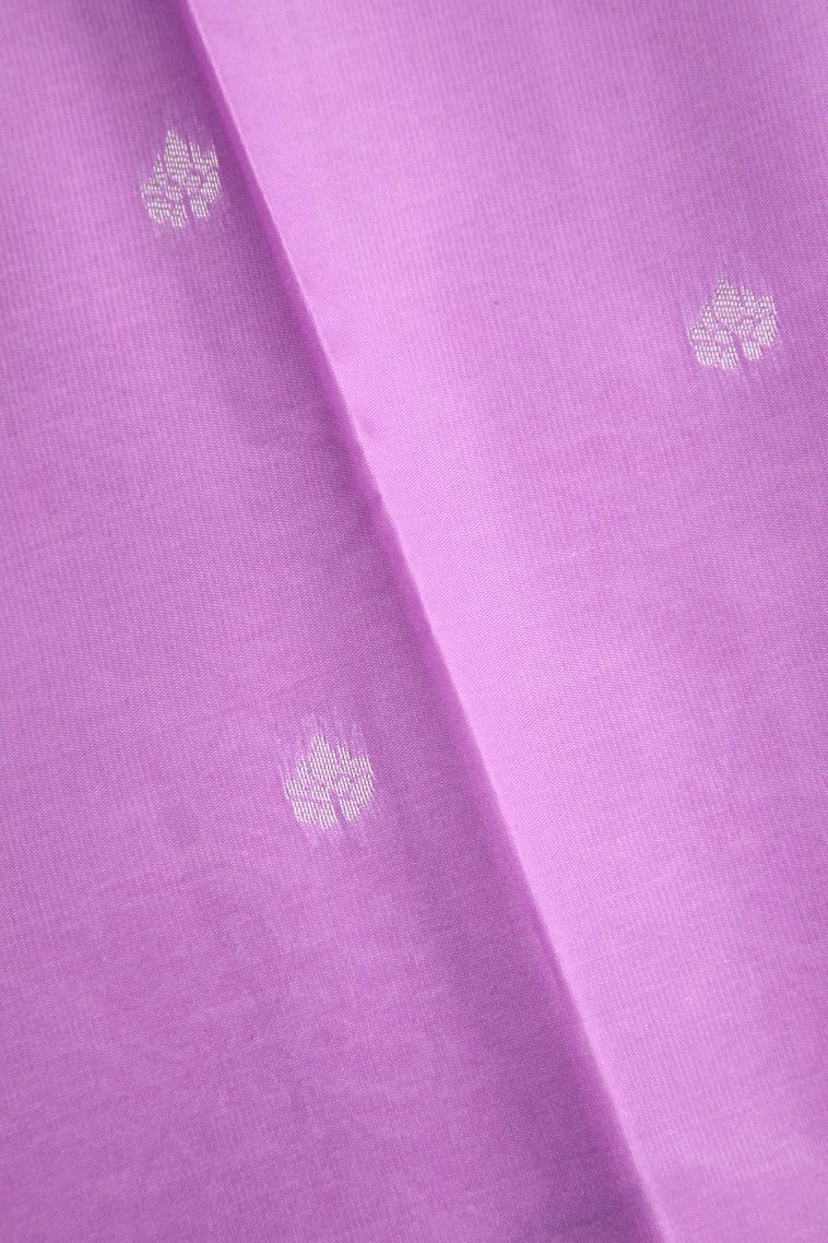Linen White Visiri Madippu Silk Sarees with Silver Zari Floral Patterns view 3
