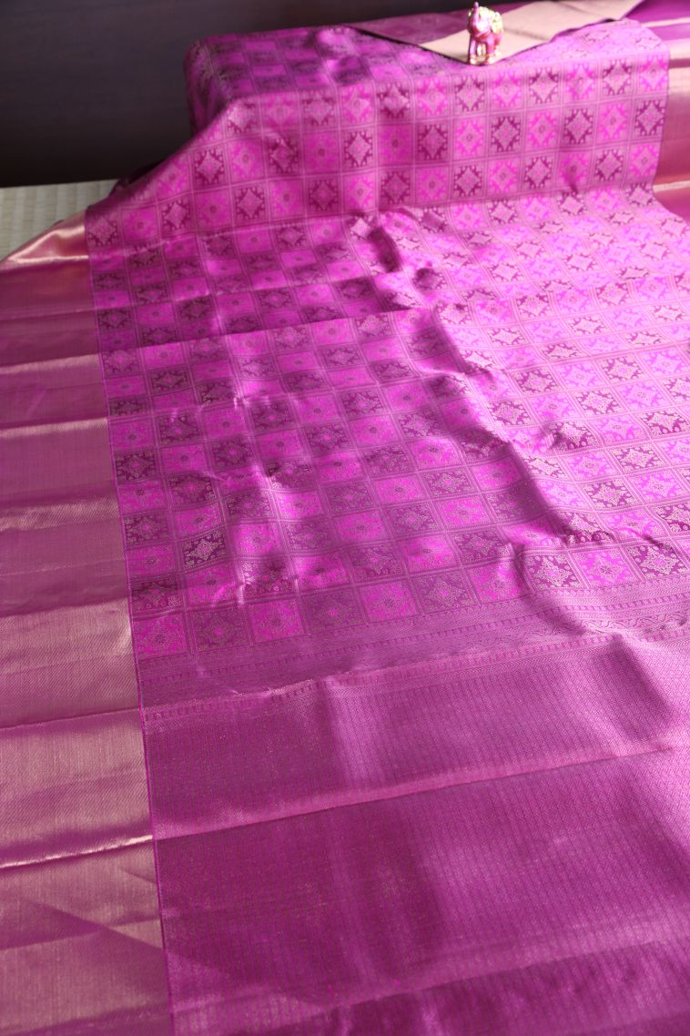 Magenta Purple Kanchipuram Silk Sarees with Gold Zari Jamandery Pattern view 2