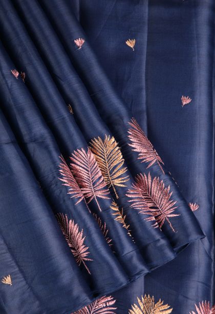 Berry Blue Raw Silk Sarees Without Zari with Floral Puttas Embroidary