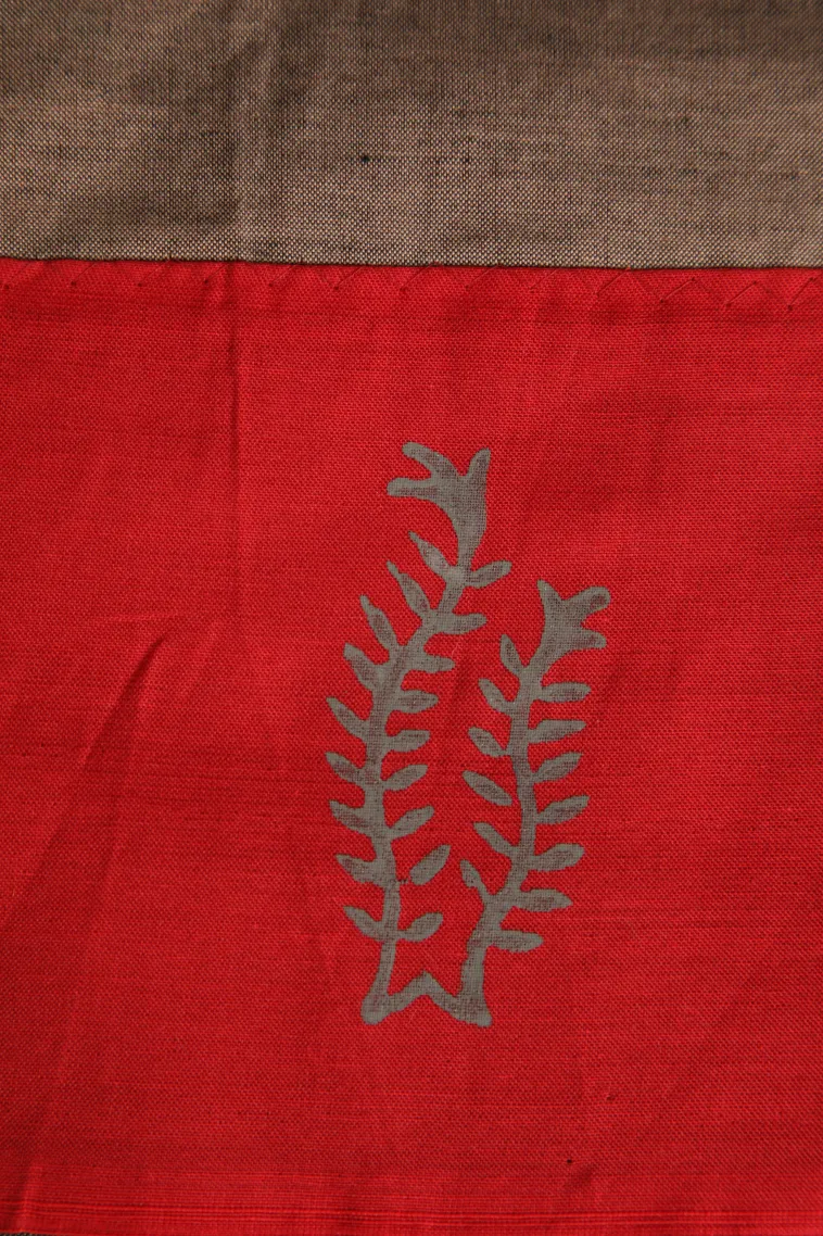 Rose Red Poly Cotton Sarees Without Zari With Floral Puttas view 3