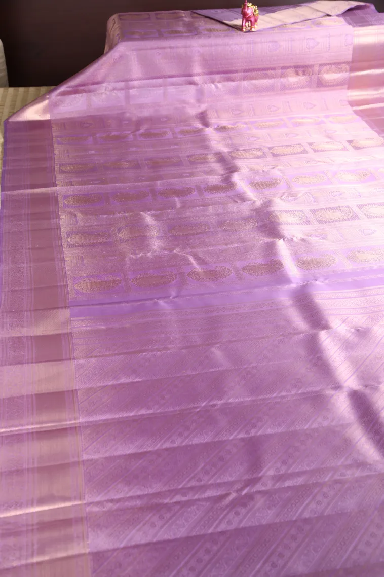 Lean Pink Kanchipuram Silk Sarees with Gold Zari Mango Puttas view 2