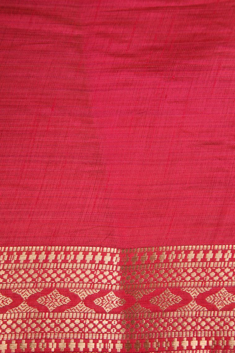 Strawberry Pink Raw Silk Sarees Gold Zari with Plain view 3