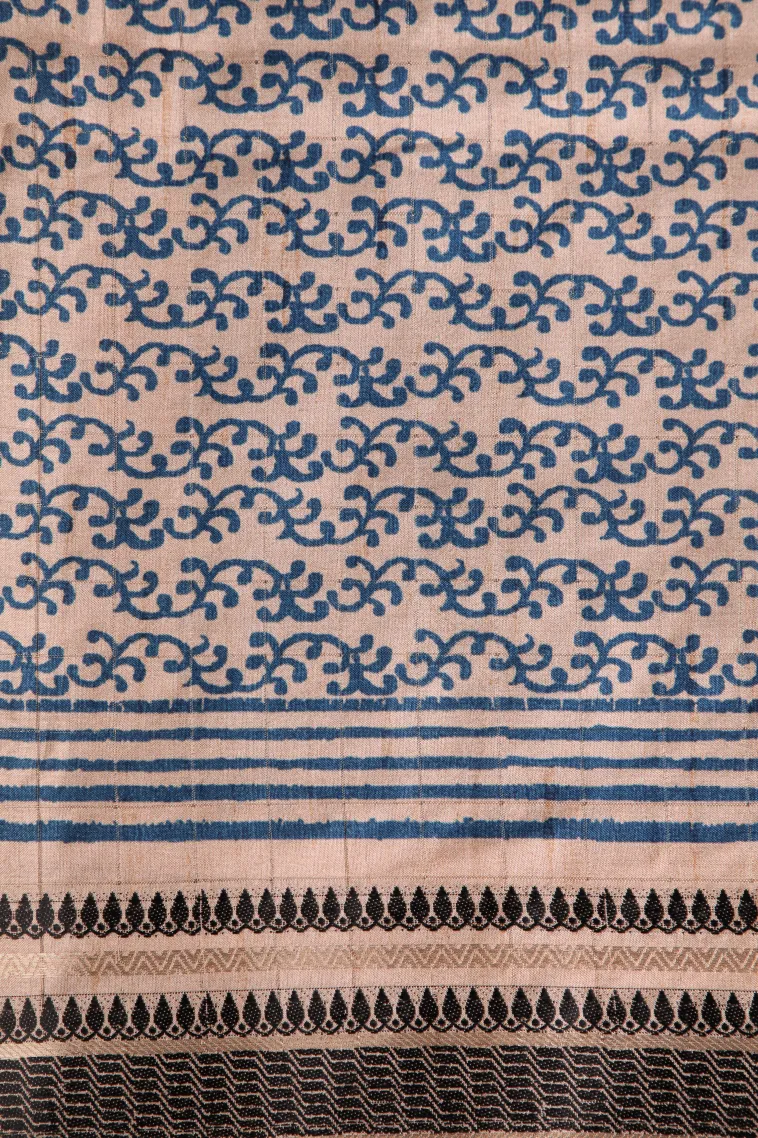 Cerulean Blue Raw Silk Sarees Without Zari With Checks view 3
