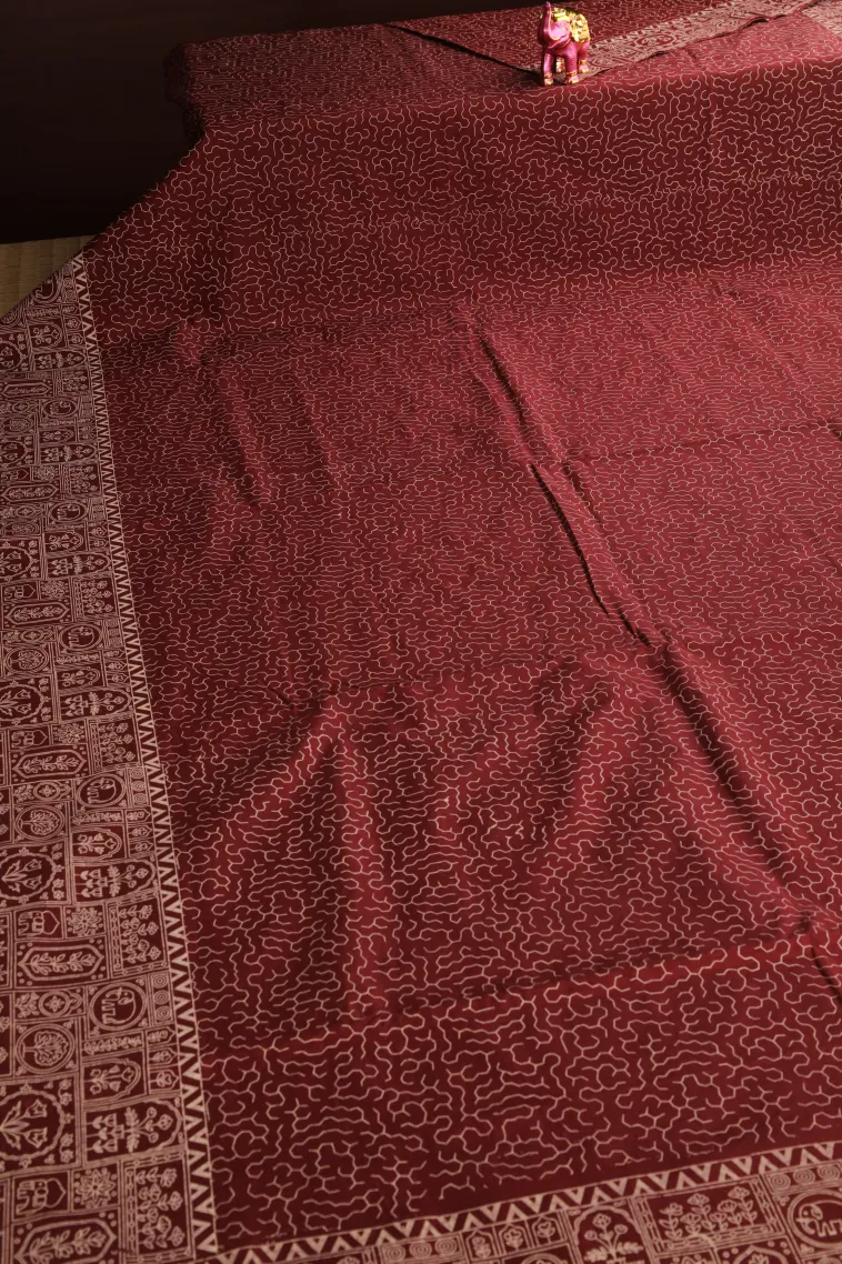 Berry Red Poly Cotton Sarees Without Zari With Floral Patterns view 2