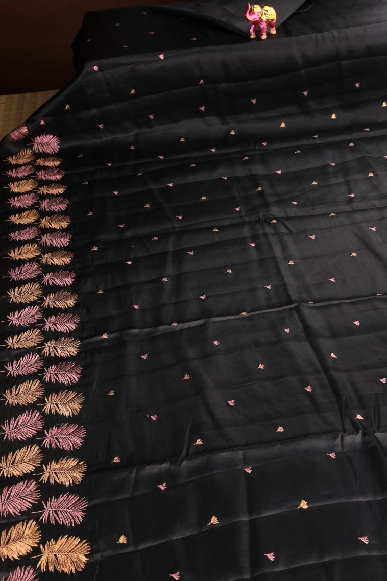 Jungle Black Raw Silk Sarees Without Zari with Floral Puttas Embroidary view 2