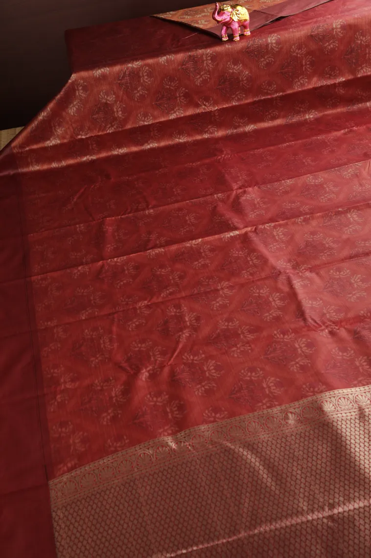 Crimson Red Soft Silk Sarees Without Zari With Floral Patterns view 2