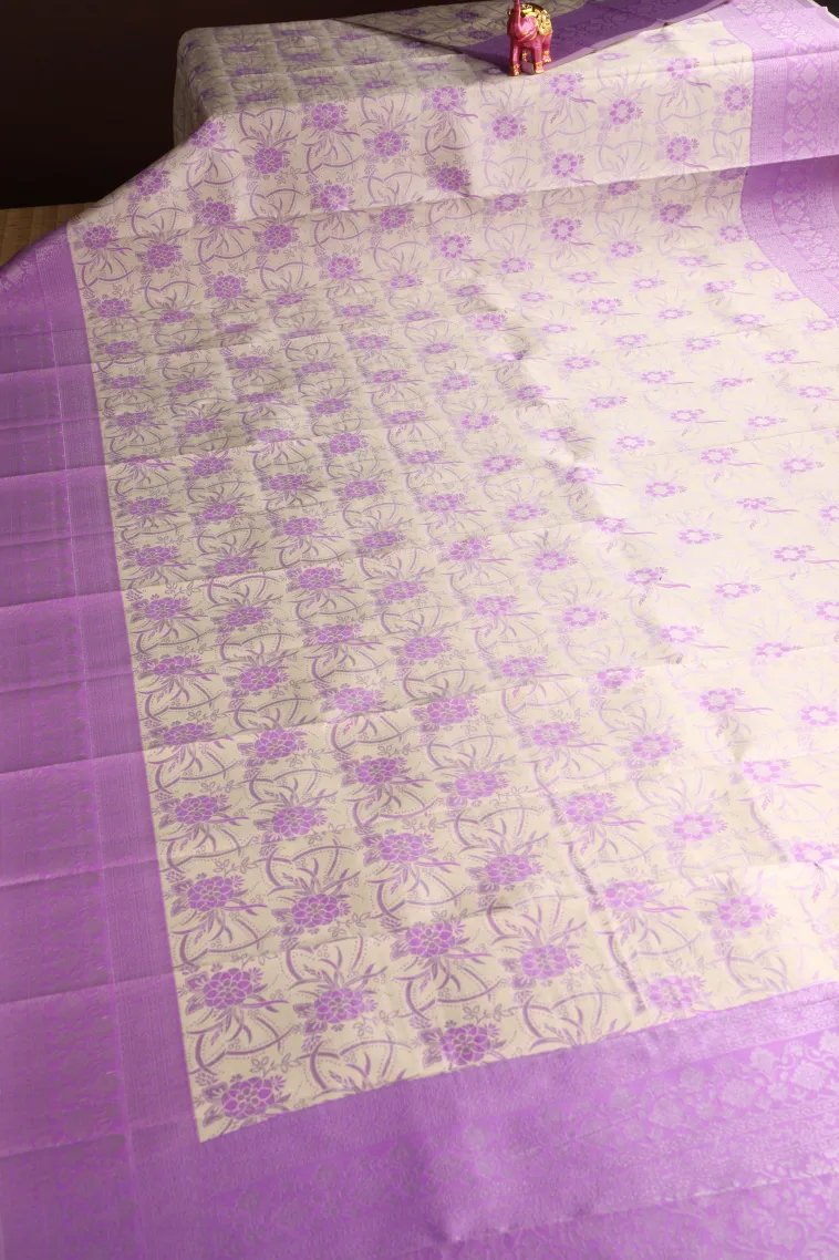 Cream White Visiri Madippu Silk Sarees with Silver Zari Floral Patterns view 2