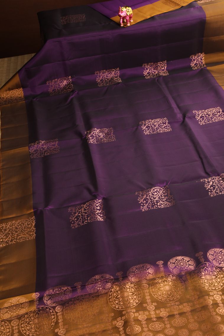 Viola Purple Soft Silk Saree Copper Zari with Floral Patterns view 2